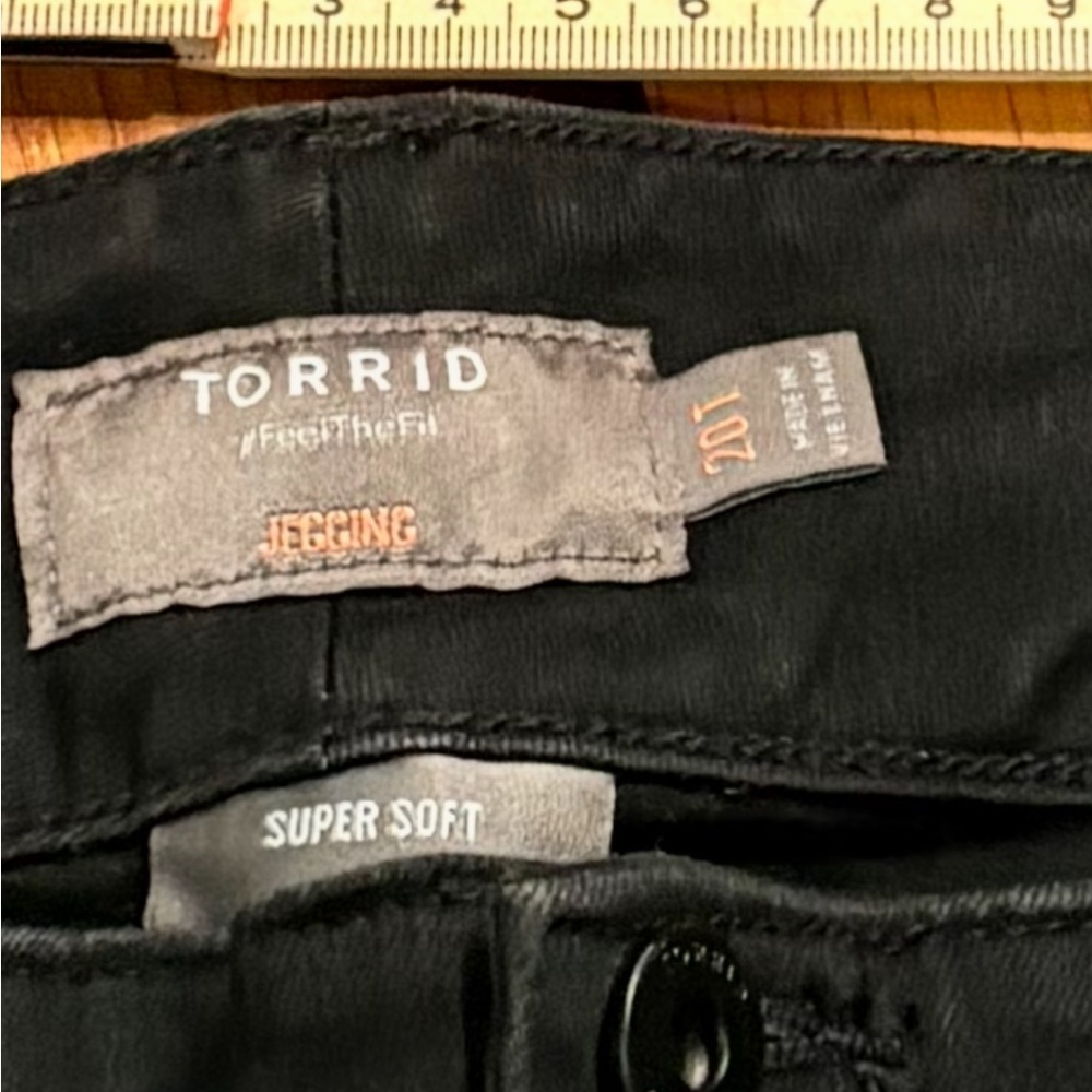 Torrid Super Soft Black Moto Skinny Jeans — Women’s Plus Size - Picture 6 of 6